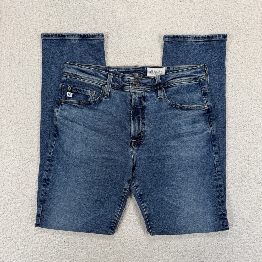 Slim Straight Men’s Jeans in Medium Blue